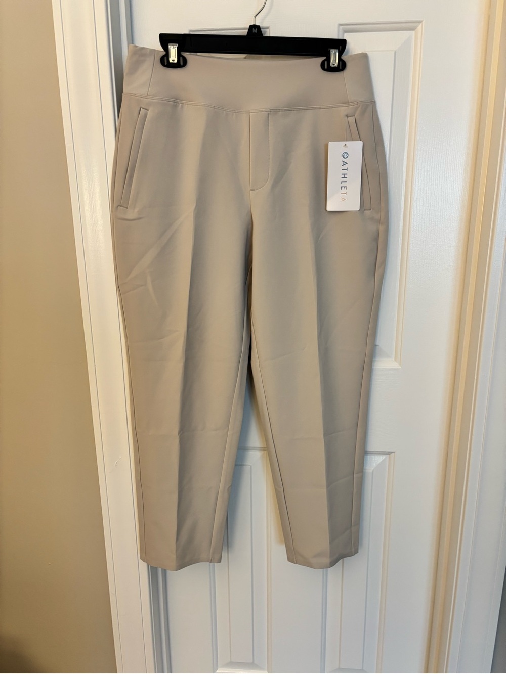 NEW Athleta Cropped Slim Tapered Stretch Pants in Beige